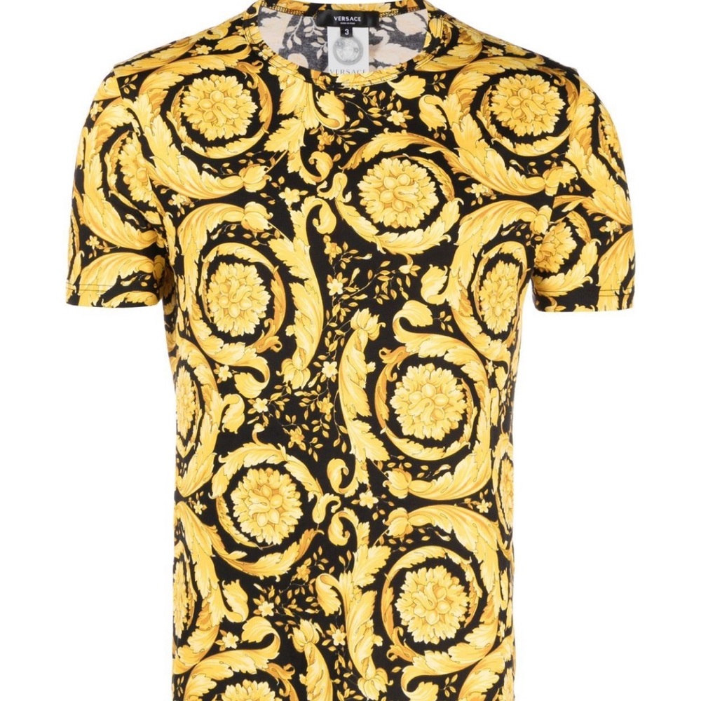 Versace
baroque-print crew neck T-shirt
$695